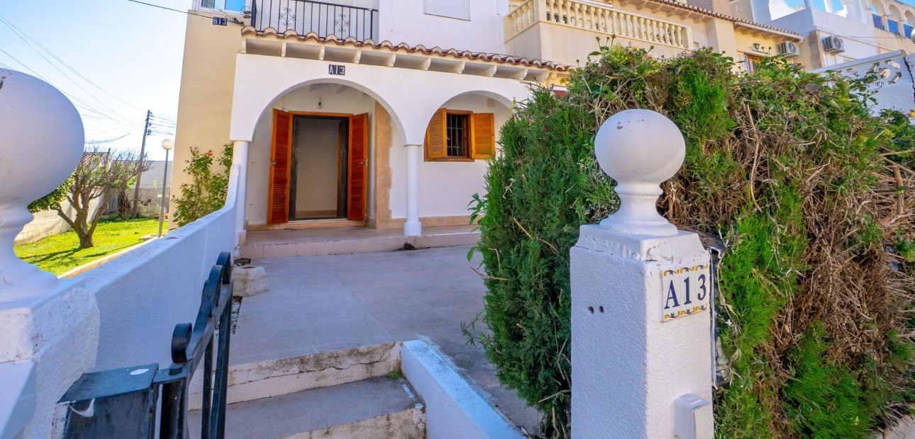 Herverkoop - Bungalow -
Torrevieja - La Siesta - El Salado - Torreta