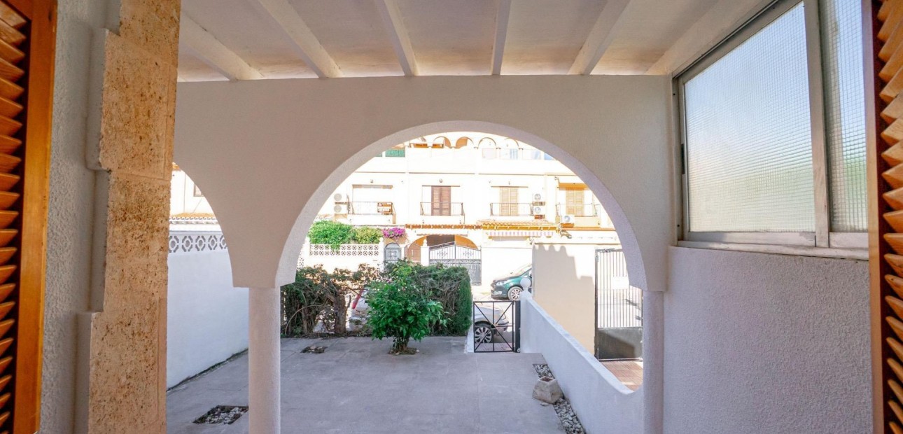 Herverkoop - Bungalow -
Torrevieja - La Siesta - El Salado - Torreta