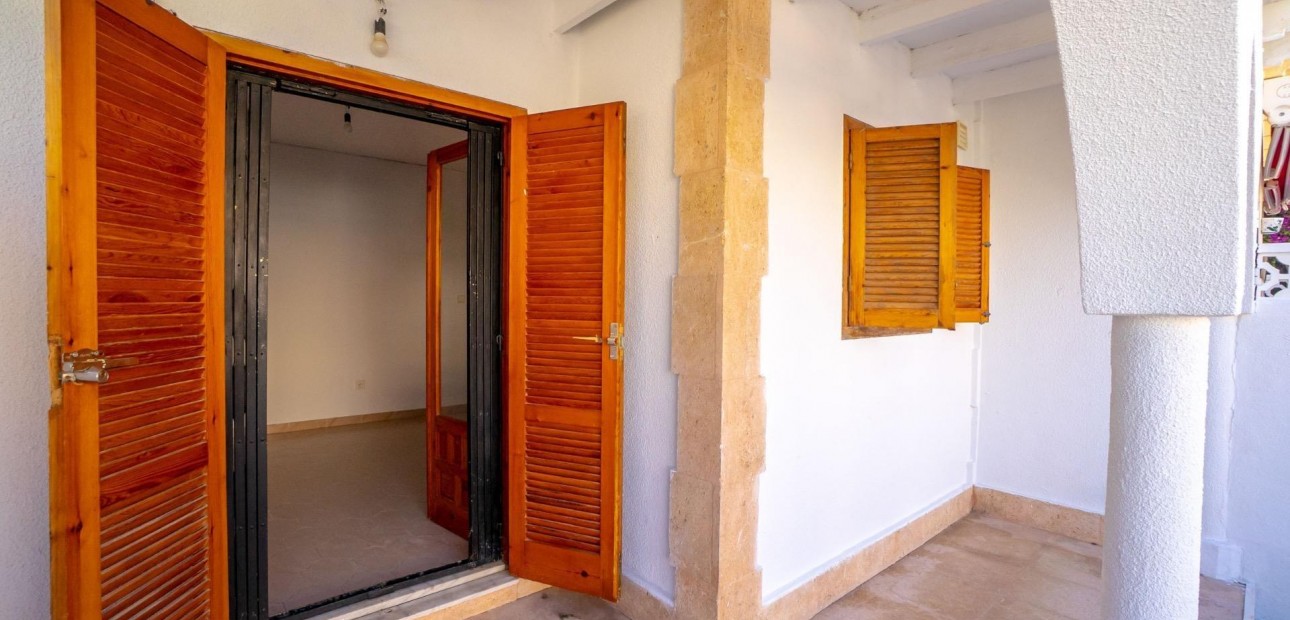 Herverkoop - Bungalow -
Torrevieja - La Siesta - El Salado - Torreta