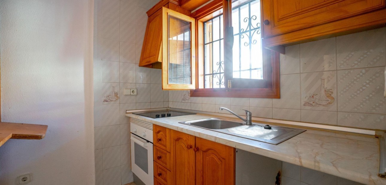 Herverkoop - Bungalow -
Torrevieja - La Siesta - El Salado - Torreta