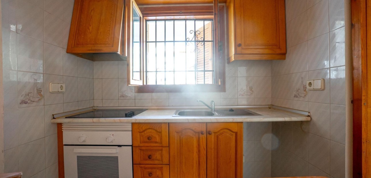 Herverkoop - Bungalow -
Torrevieja - La Siesta - El Salado - Torreta