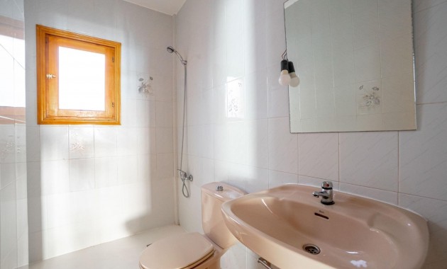 Herverkoop - Bungalow -
Torrevieja - La Siesta - El Salado - Torreta