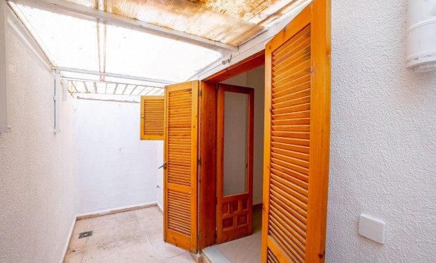 Herverkoop - Bungalow -
Torrevieja - La Siesta - El Salado - Torreta