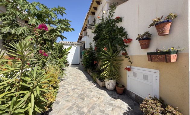 Herverkoop - Quad Villa -
Orihuela Costa - Los Altos