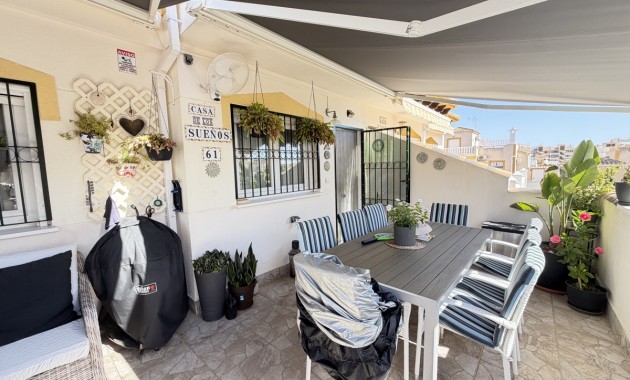 Herverkoop - Quad Villa -
Orihuela Costa - Los Altos
