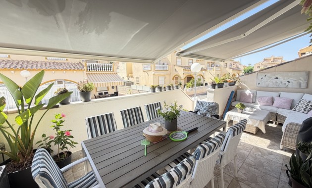 Herverkoop - Quad Villa -
Orihuela Costa - Los Altos