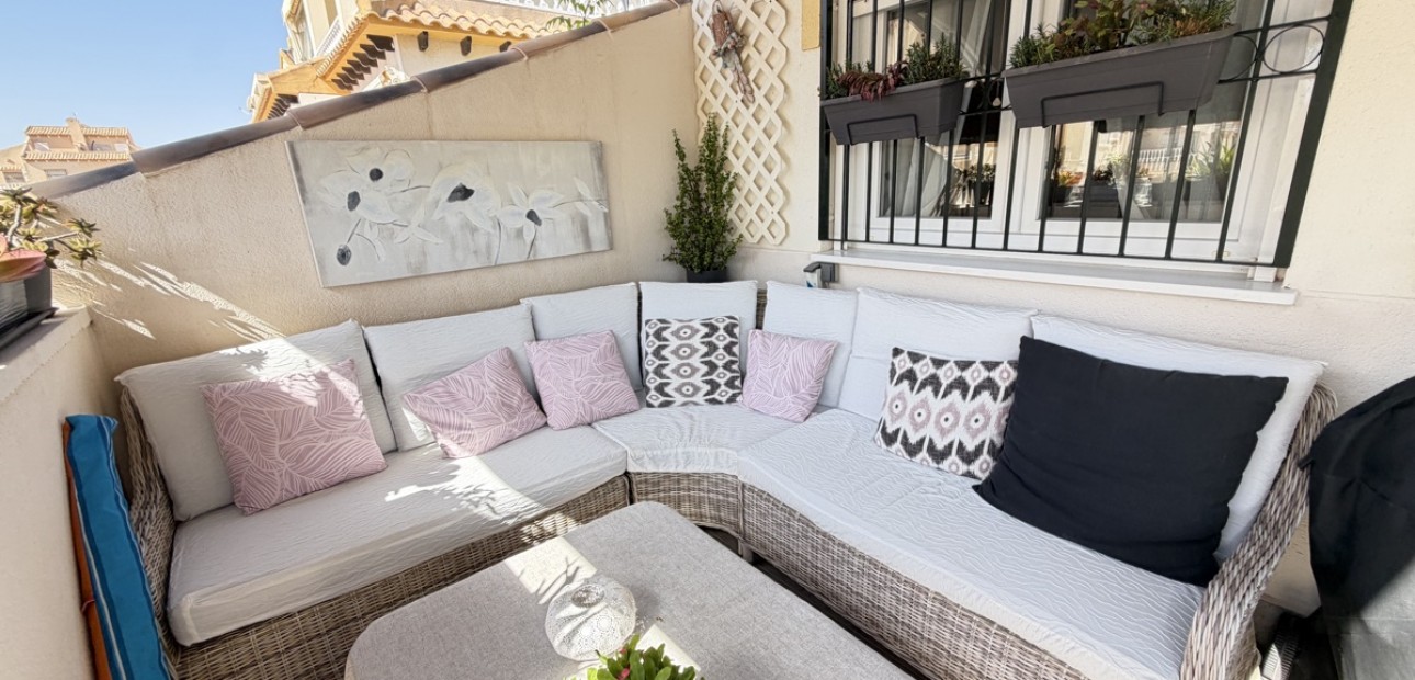 Herverkoop - Quad Villa -
Orihuela Costa - Los Altos