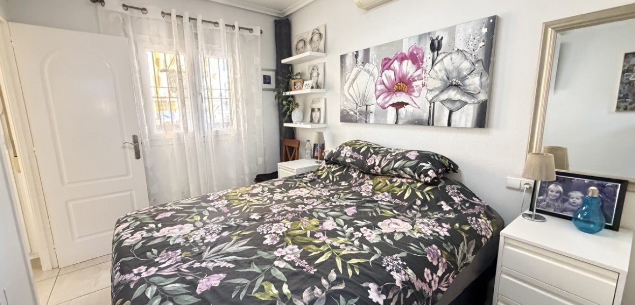 Herverkoop - Quad Villa -
Orihuela Costa - Los Altos