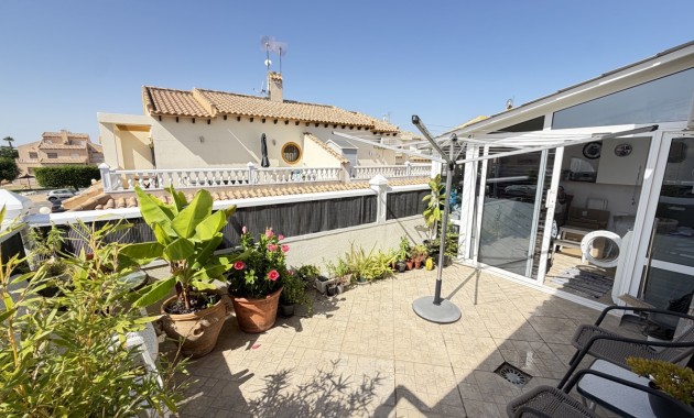 Herverkoop - Quad Villa -
Orihuela Costa - Los Altos