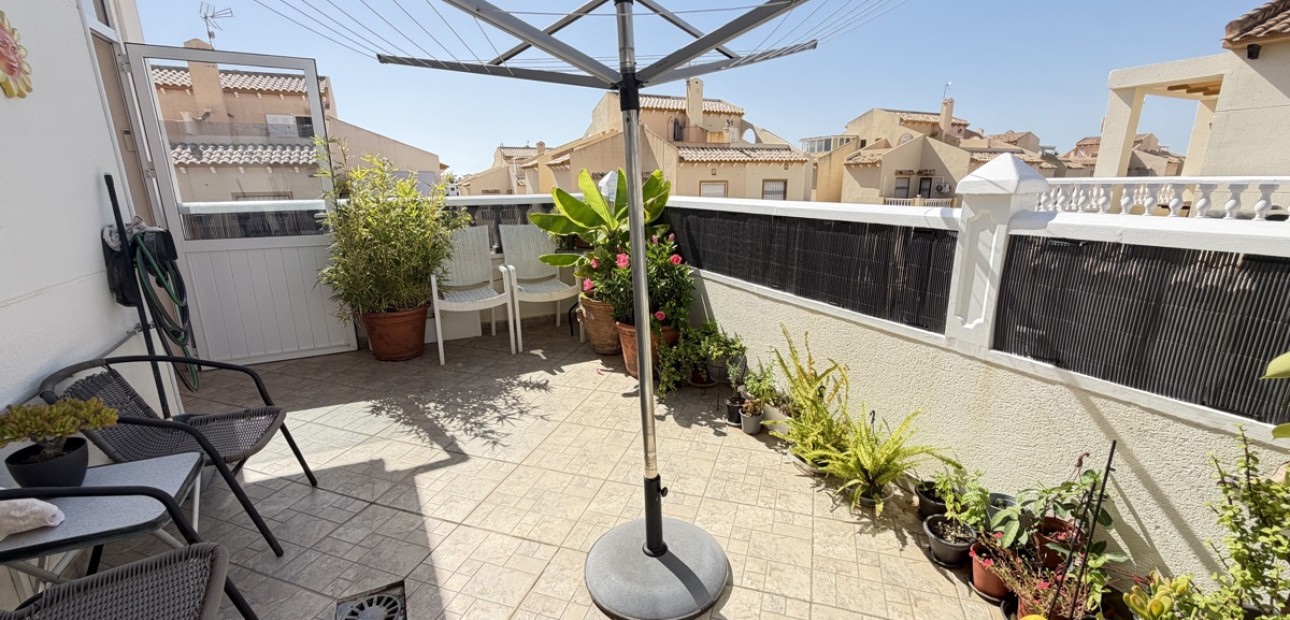 Herverkoop - Quad Villa -
Orihuela Costa - Los Altos