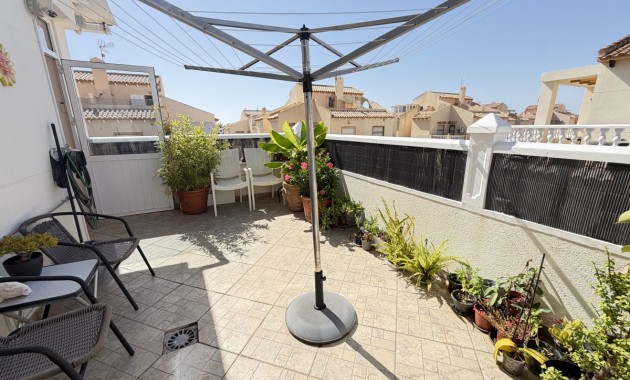 Herverkoop - Quad Villa -
Orihuela Costa - Los Altos