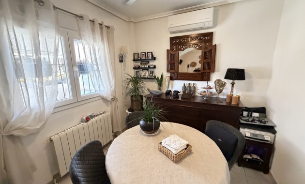 Herverkoop - Quad Villa -
Orihuela Costa - Los Altos