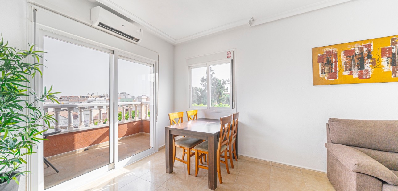 Herverkoop - Appartement / flat -
Rojales - Rojales - Village