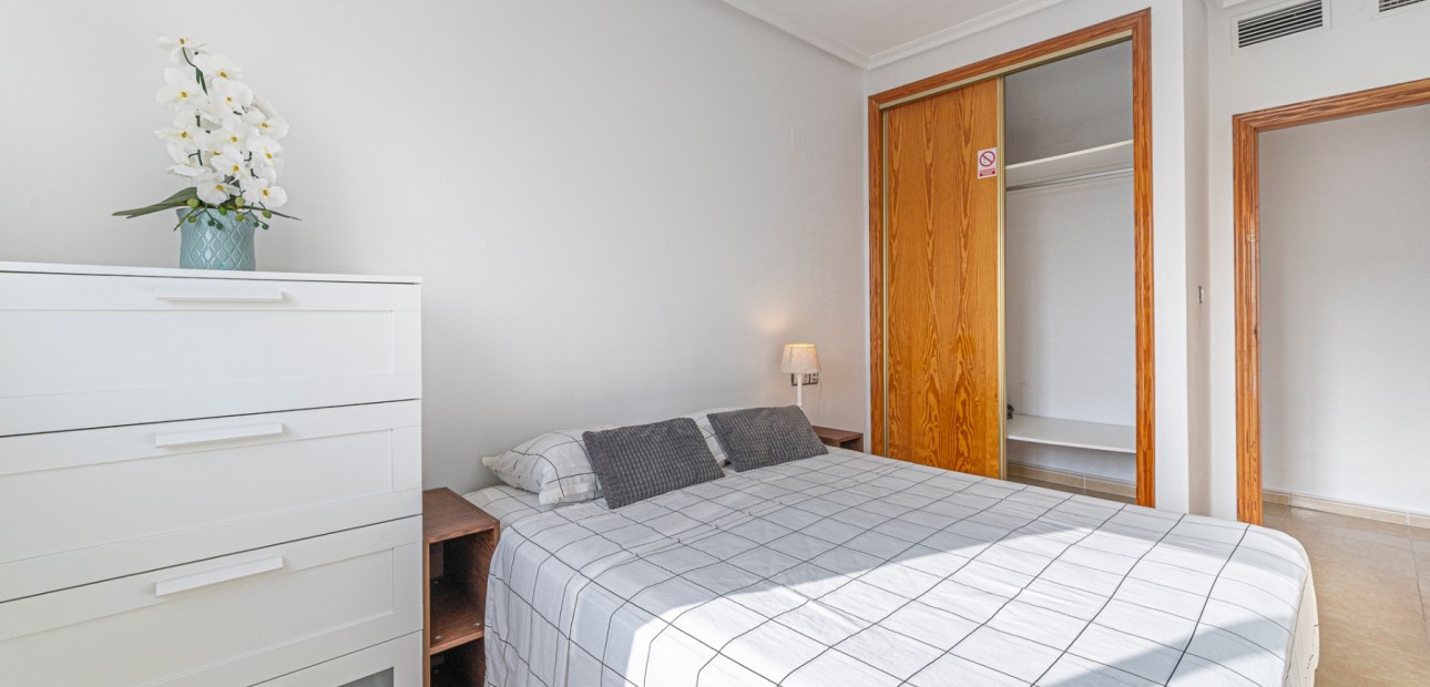 Herverkoop - Appartement / flat -
Rojales - Rojales - Village