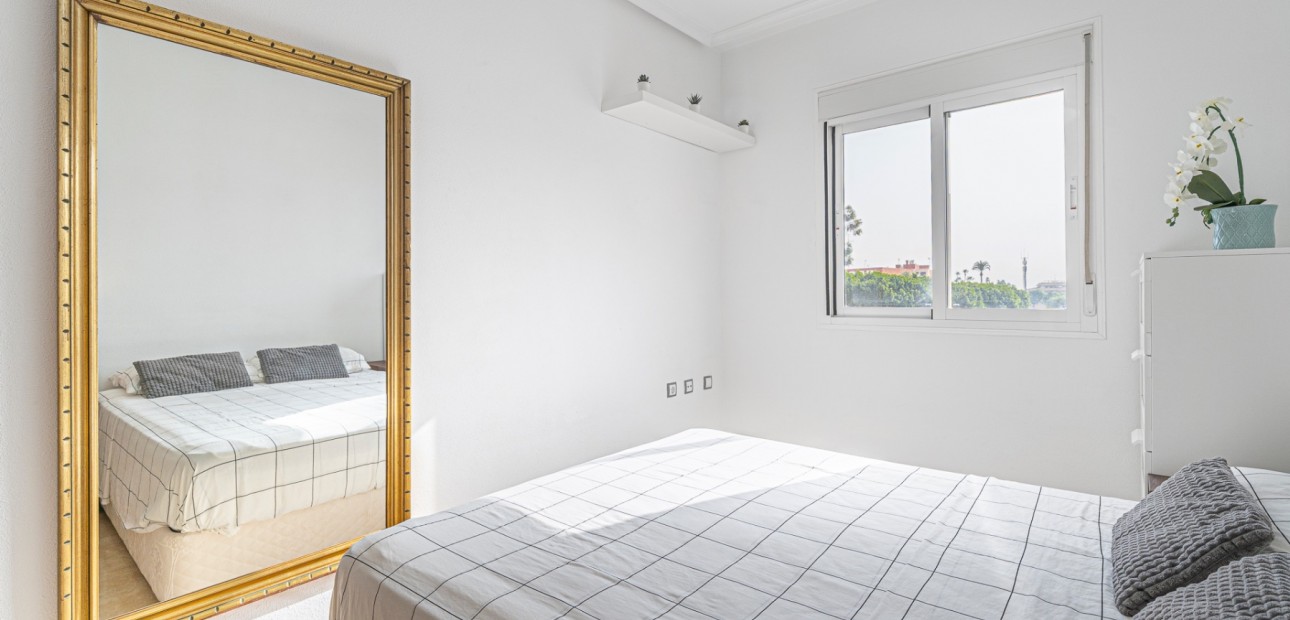 Herverkoop - Appartement / flat -
Rojales - Rojales - Village