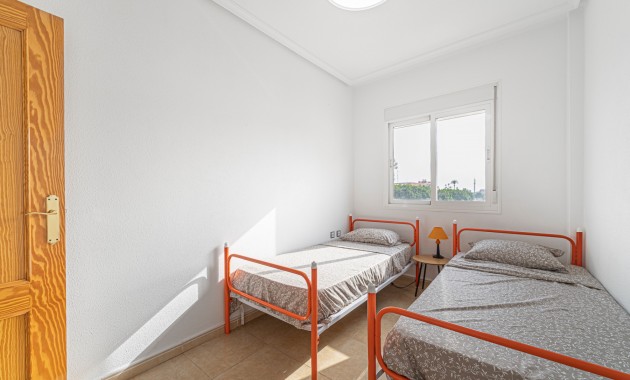 Herverkoop - Appartement / flat -
Rojales - Rojales - Village