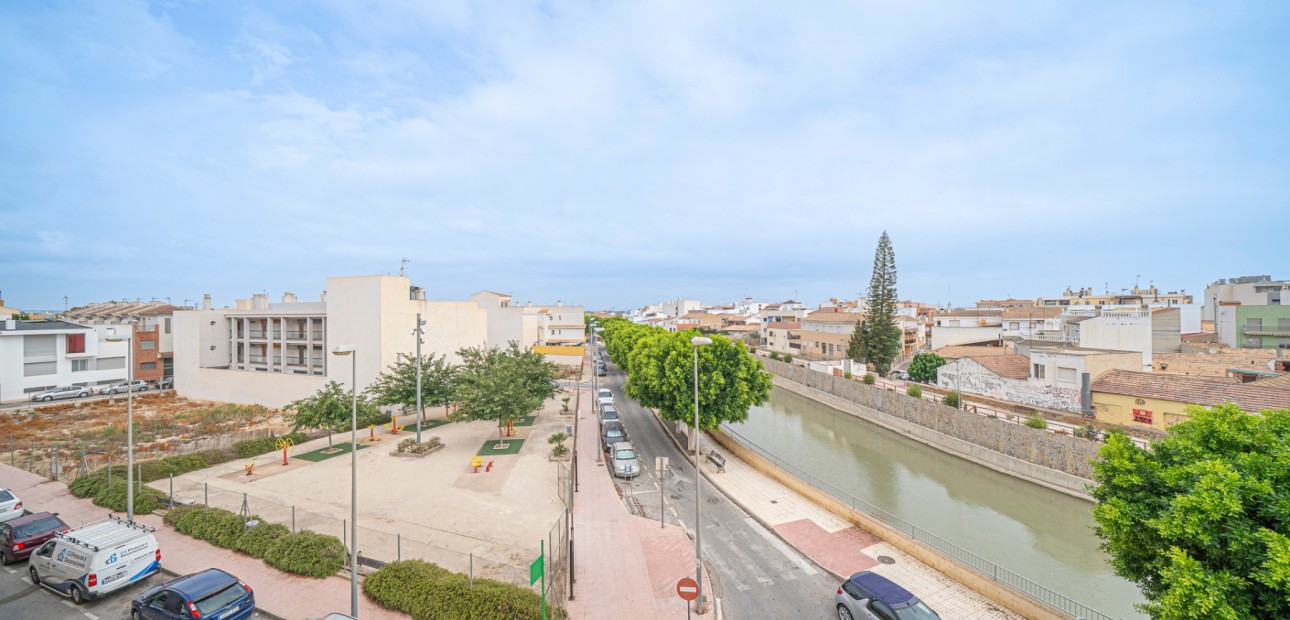 Herverkoop - Appartement / flat -
Rojales - Rojales - Village