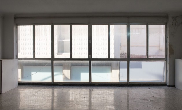 Herverkoop - Building (Mixed-Use) -
Torrevieja - Torrevieja - Centre