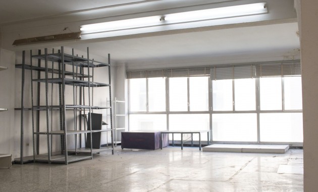Herverkoop - Building (Mixed-Use) -
Torrevieja - Torrevieja - Centre