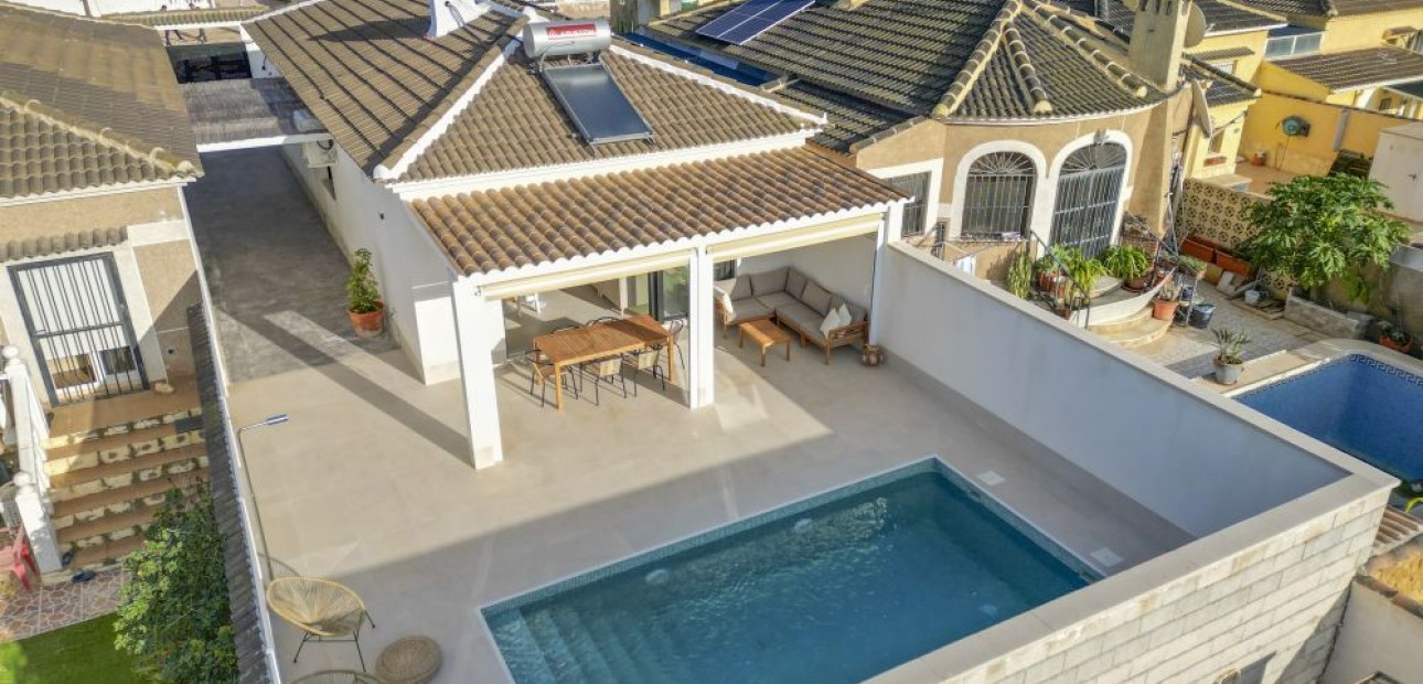 Herverkoop - Detached Villa -
Torrevieja - El Chaparral