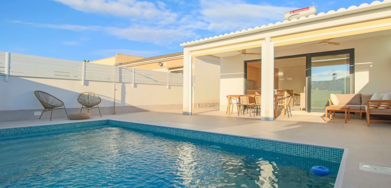 Herverkoop - Detached Villa -
Torrevieja - El Chaparral