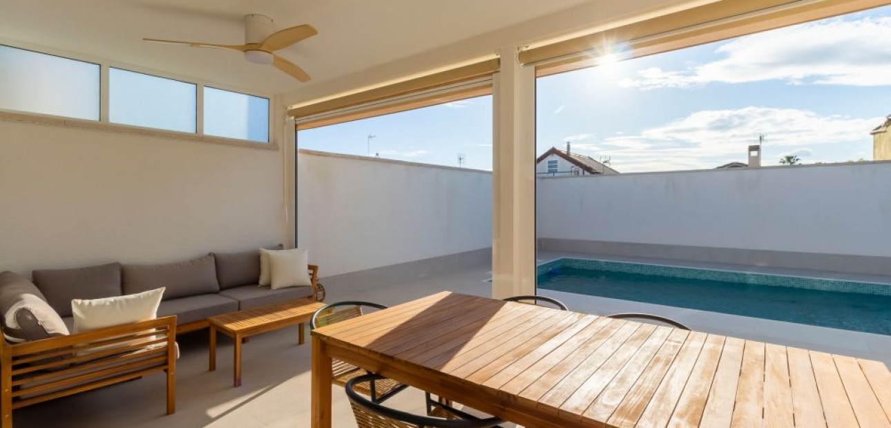 Herverkoop - Detached Villa -
Torrevieja - El Chaparral