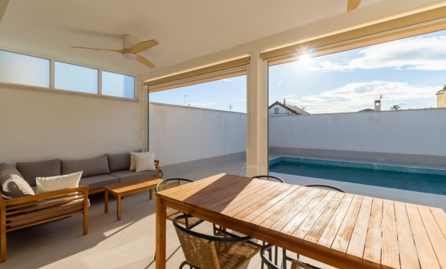 Herverkoop - Detached Villa -
Torrevieja - El Chaparral