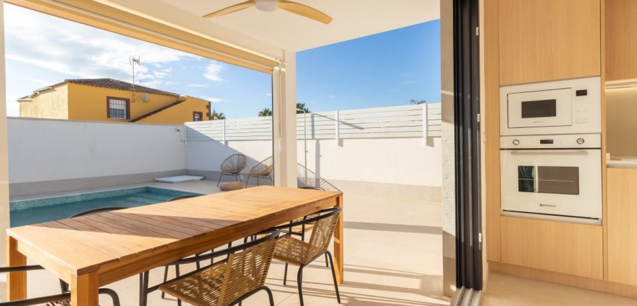 Herverkoop - Detached Villa -
Torrevieja - El Chaparral