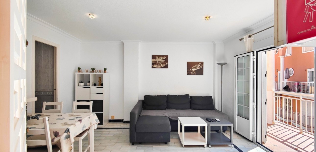 Herverkoop - Appartement / flat -
Torrevieja - Torre La Mata
