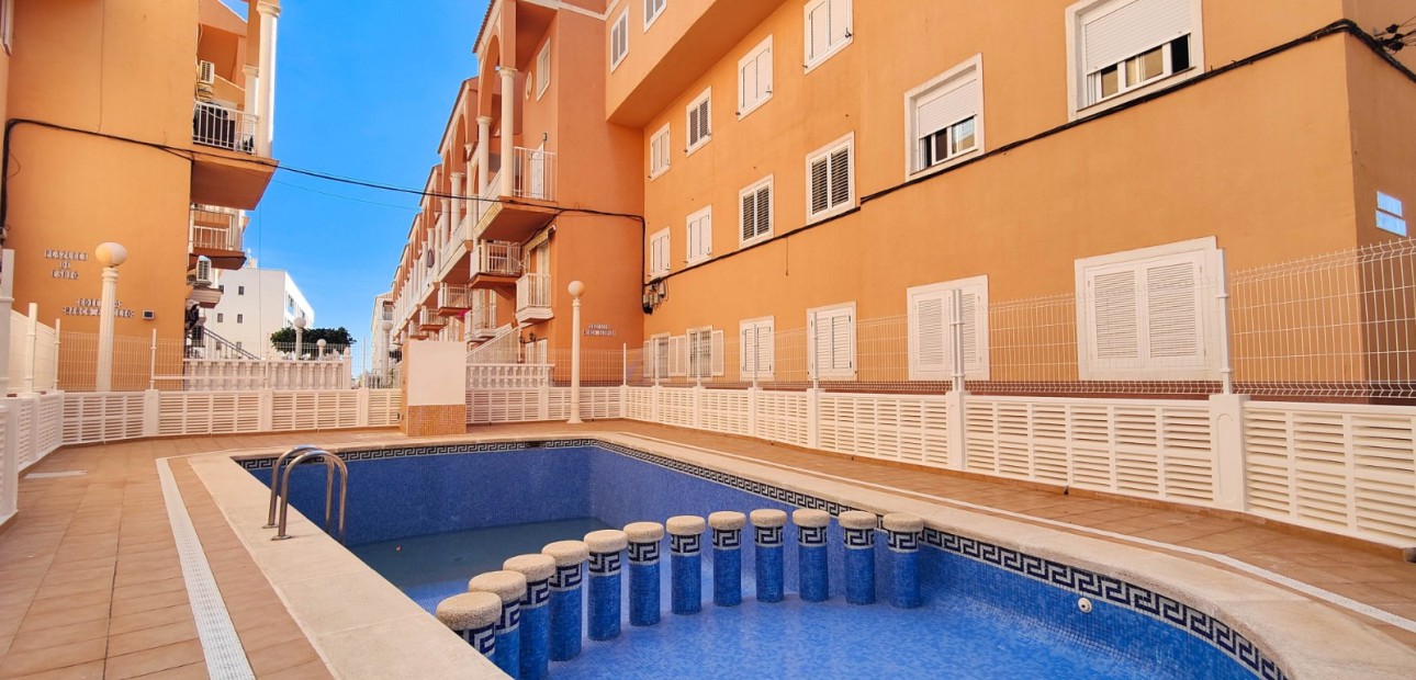Herverkoop - Appartement / flat -
Torrevieja - Torre La Mata