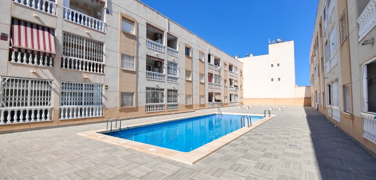Herverkoop - Appartement / flat -
Torrevieja - Torrevieja - Centre