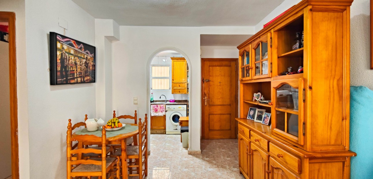 Herverkoop - Appartement / flat -
Torrevieja - Torrevieja - Centre