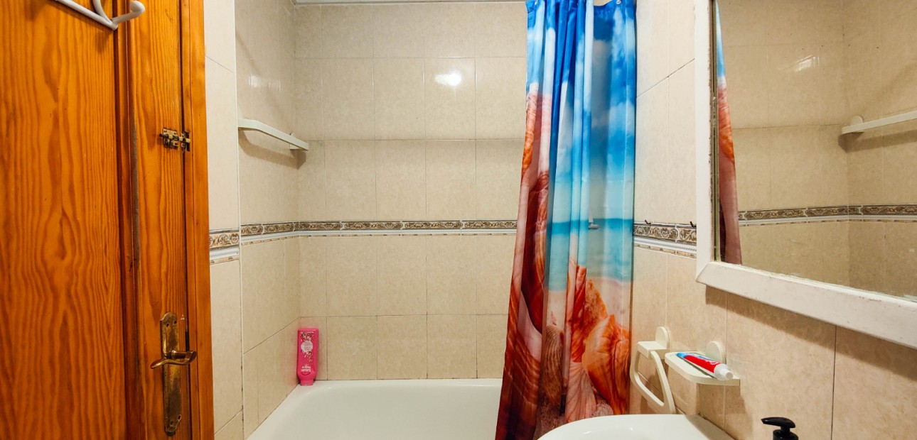 Herverkoop - Appartement / flat -
Torrevieja - Torrevieja - Centre