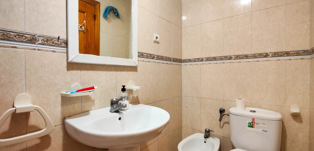 Herverkoop - Appartement / flat -
Torrevieja - Torrevieja - Centre