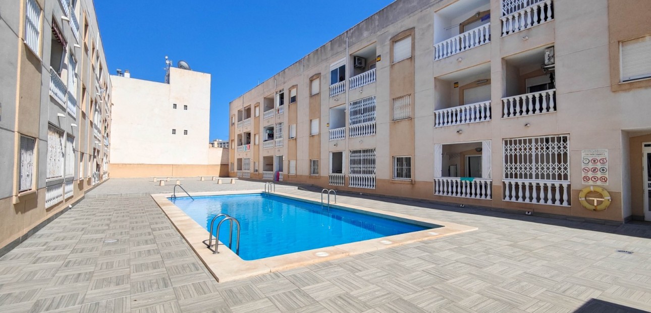 Herverkoop - Appartement / flat -
Torrevieja - Torrevieja - Centre