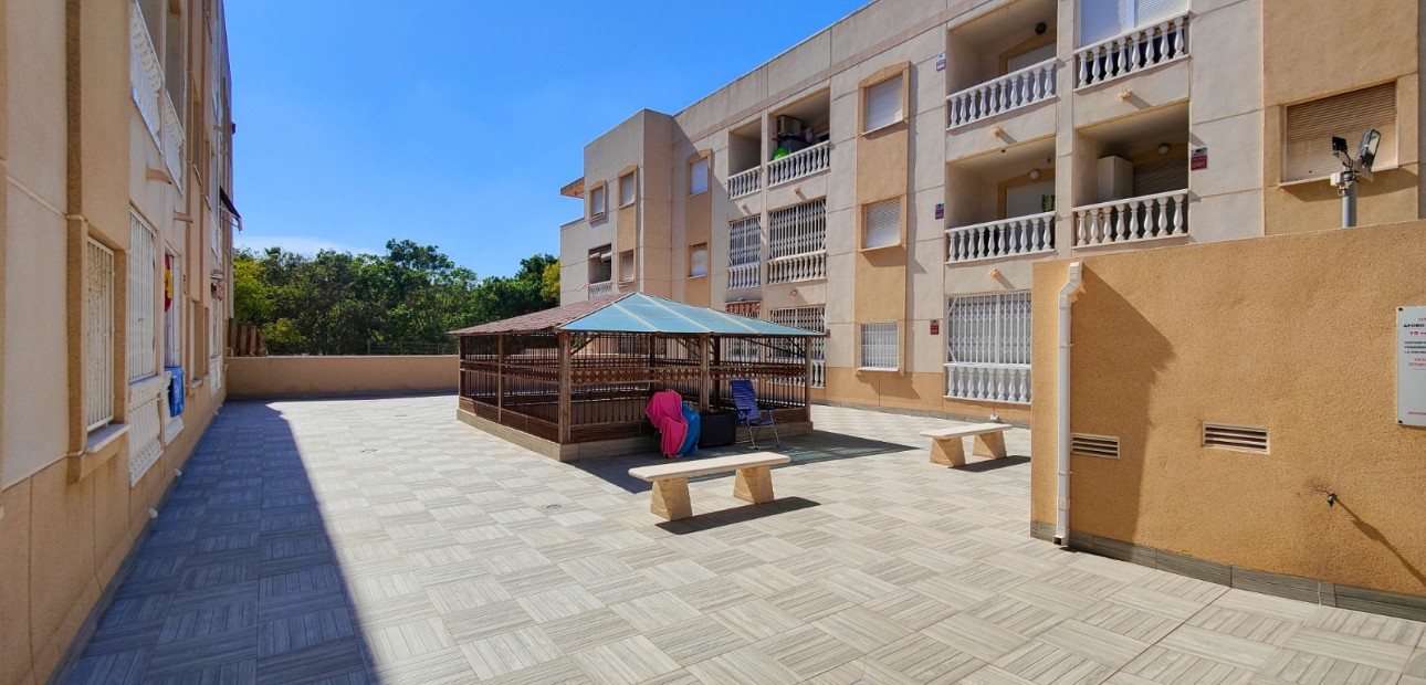 Herverkoop - Appartement / flat -
Torrevieja - Torrevieja - Centre