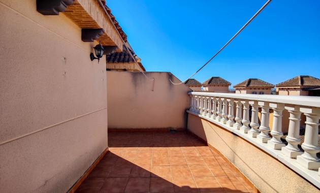 Herverkoop - Herenhuis -
Guardamar del Segura - El Eden
