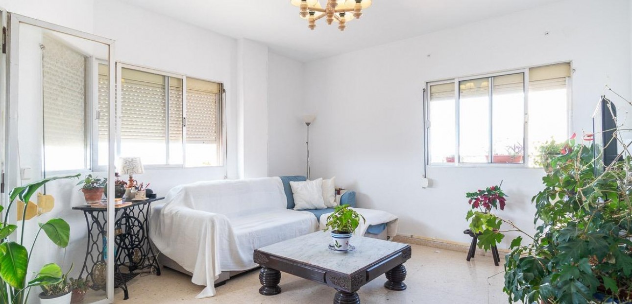 Herverkoop - Appartement / flat -
Torrevieja - Curva del Palangre