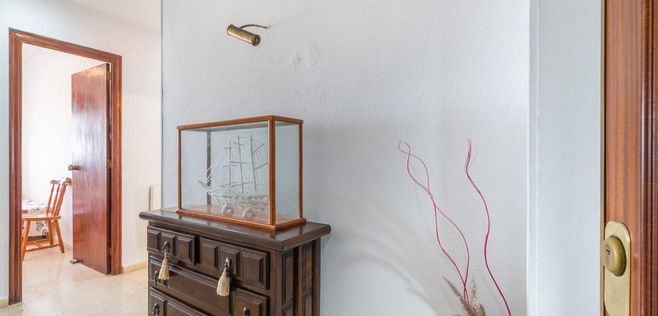 Herverkoop - Appartement / flat -
Torrevieja - Curva del Palangre