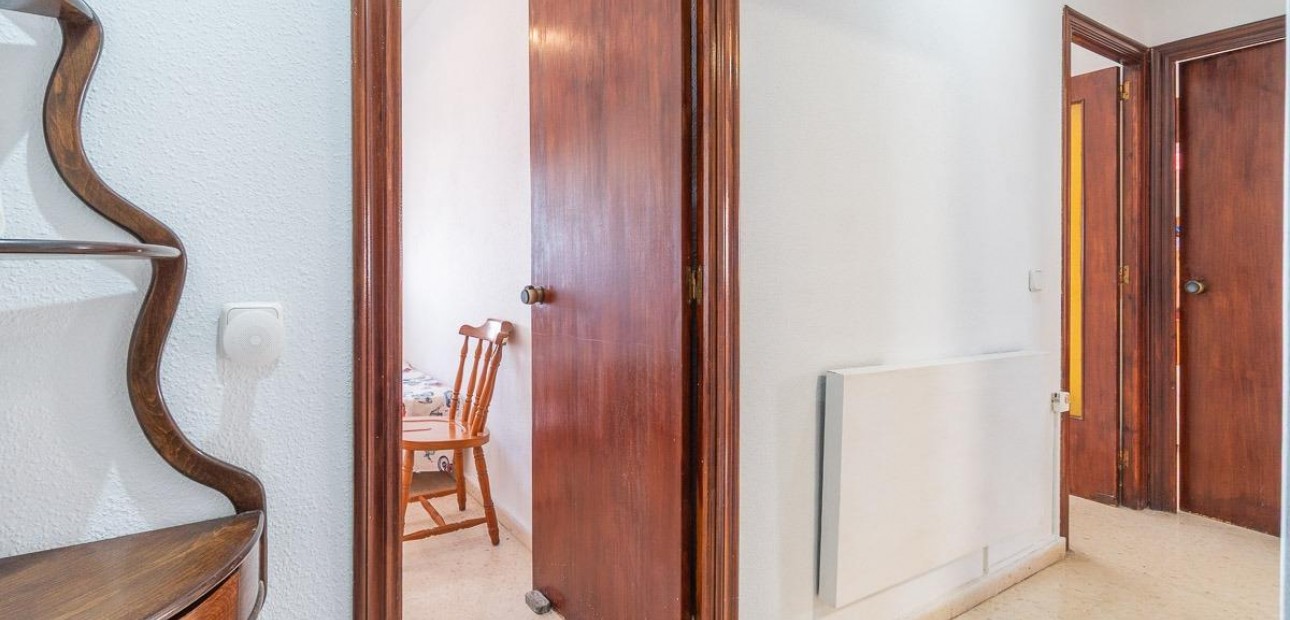 Herverkoop - Appartement / flat -
Torrevieja - Curva del Palangre