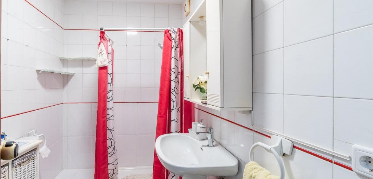 Herverkoop - Appartement / flat -
Torrevieja - Curva del Palangre