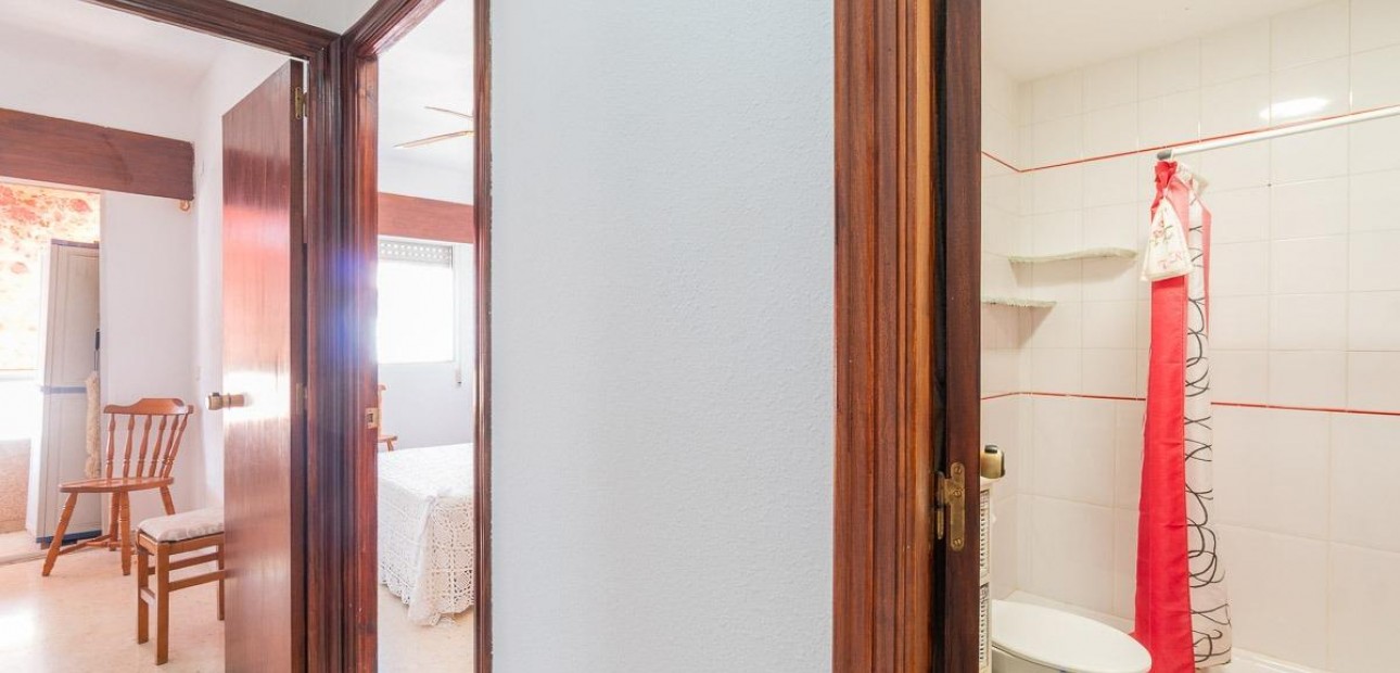 Herverkoop - Appartement / flat -
Torrevieja - Curva del Palangre