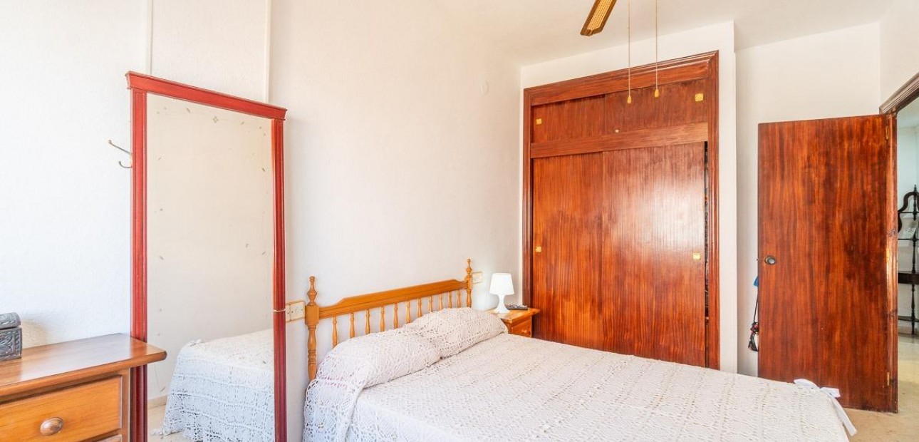 Herverkoop - Appartement / flat -
Torrevieja - Curva del Palangre