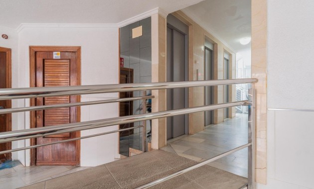 Herverkoop - Appartement / flat -
Torrevieja - Curva del Palangre