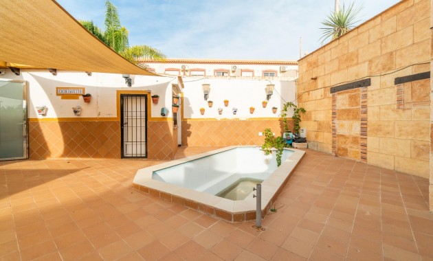 Herverkoop - Villa -
Torrevieja - Los altos