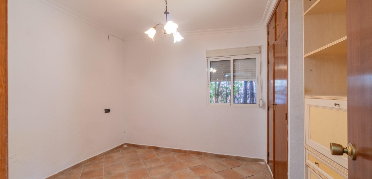 Herverkoop - Villa -
Torrevieja - Los altos
