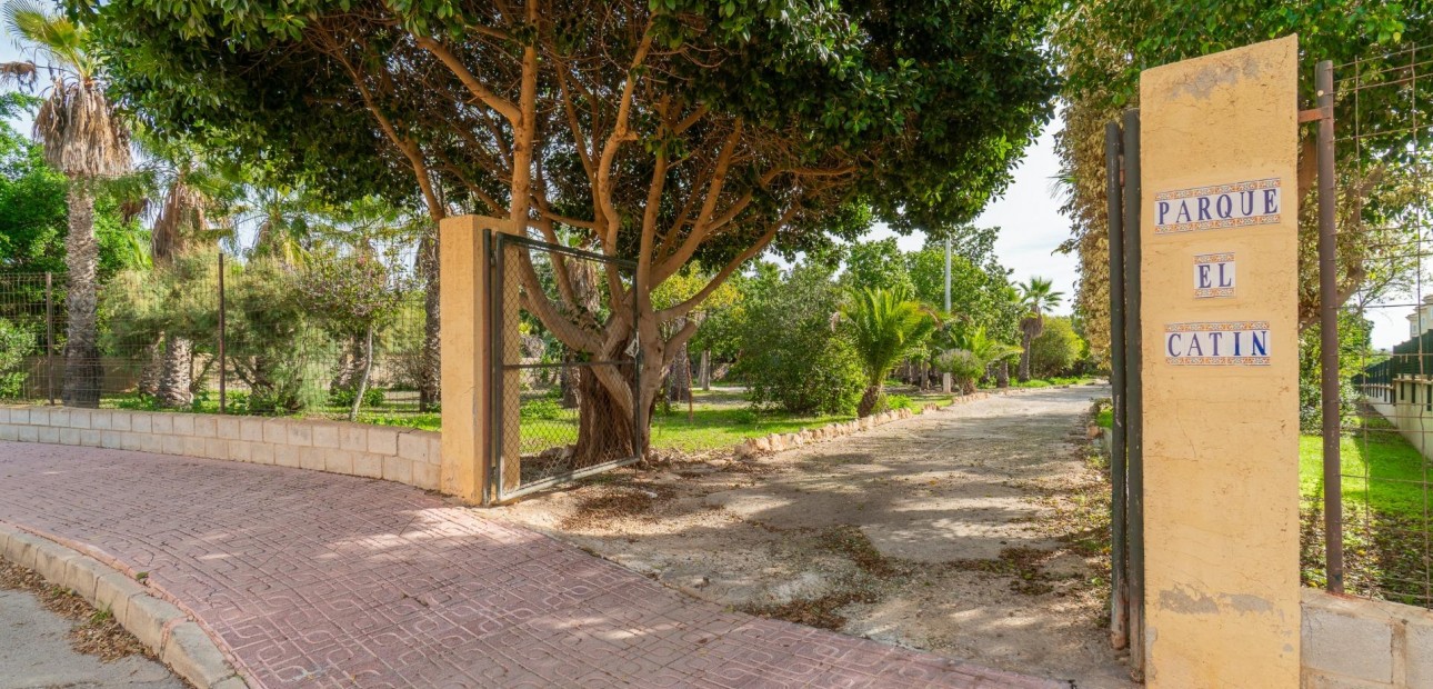 Herverkoop - Villa -
Torrevieja - Los altos