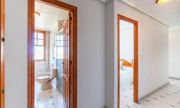 Herverkoop - Appartement / flat -
Torrevieja - La Mata pueblo