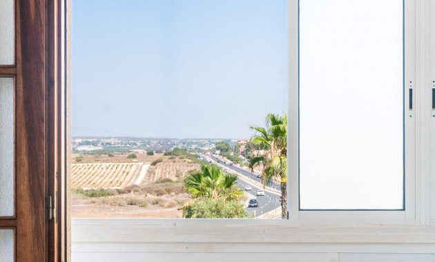 Herverkoop - Appartement / flat -
Torrevieja - La Mata pueblo
