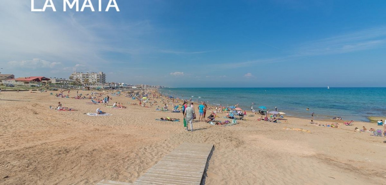 Herverkoop - Appartement / flat -
Torrevieja - La Mata pueblo
